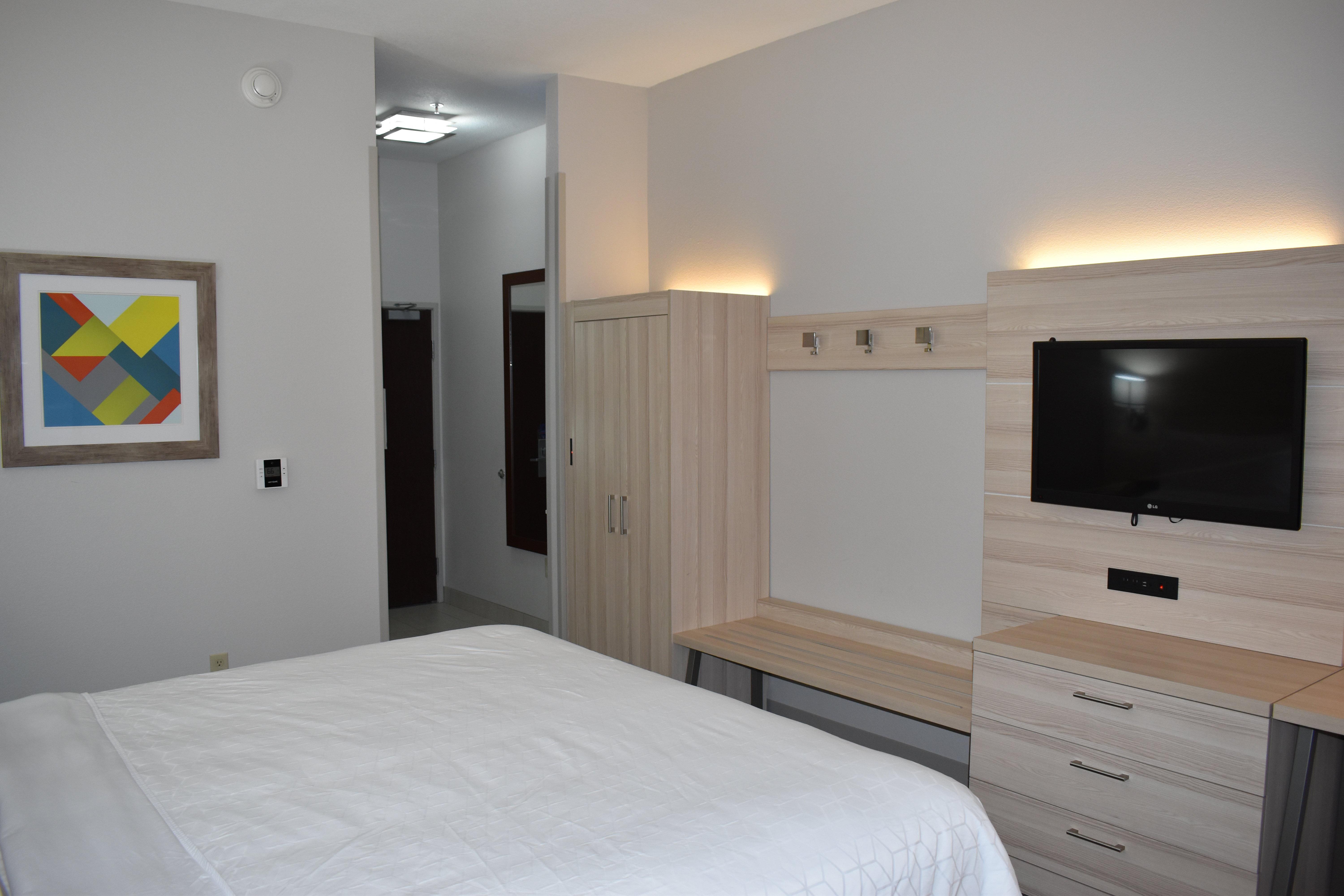 Holiday Inn Express Hotel & Suites Mcpherson By Ihg Exteriér fotografie